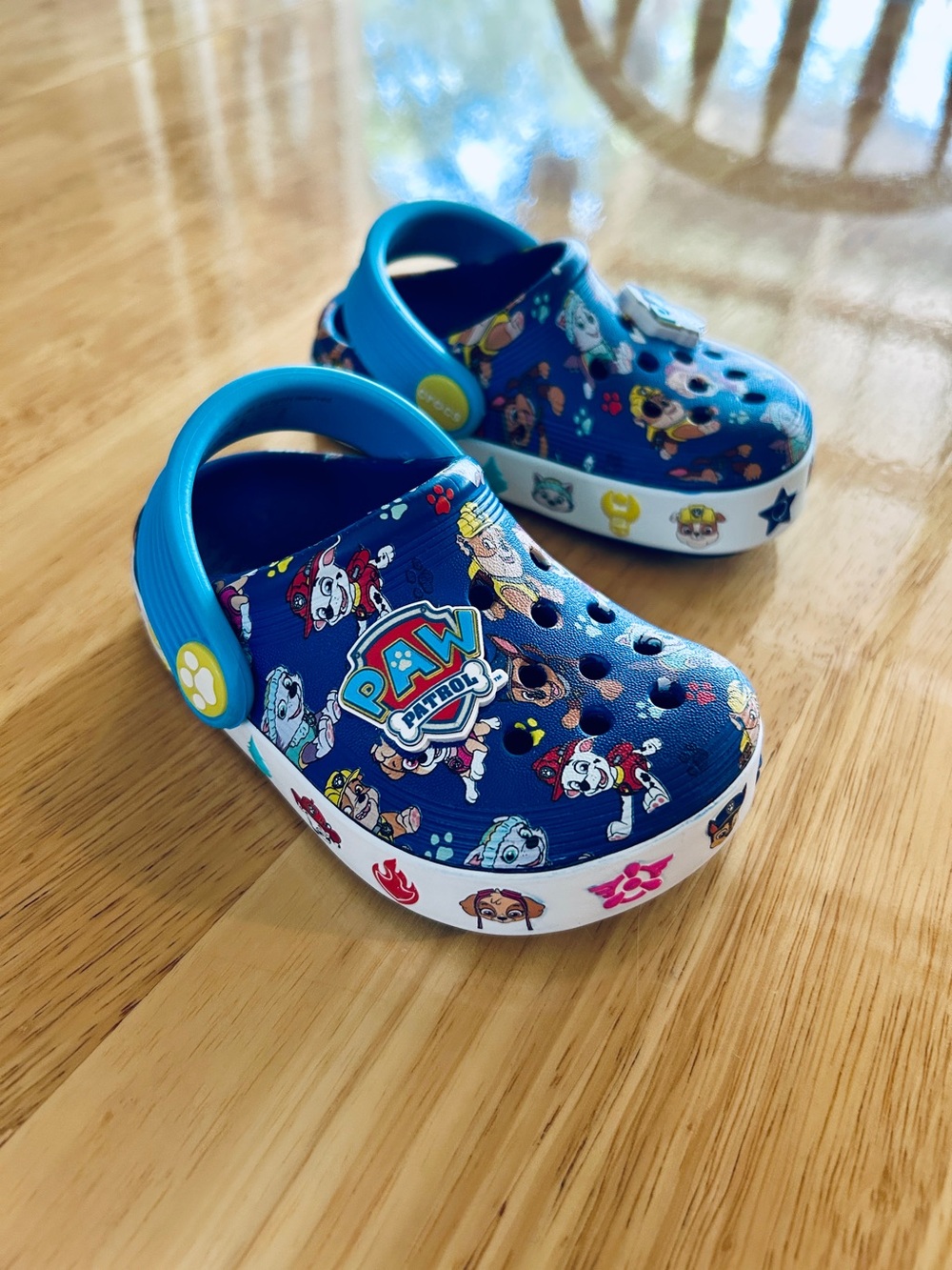 CROCS Paw Patrol C5 Kids Clogs Sandals - Picture 2 of 8